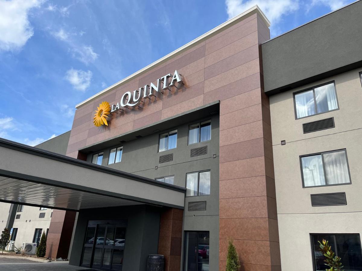 La Quinta By Wyndham Airport Hotel Nashville