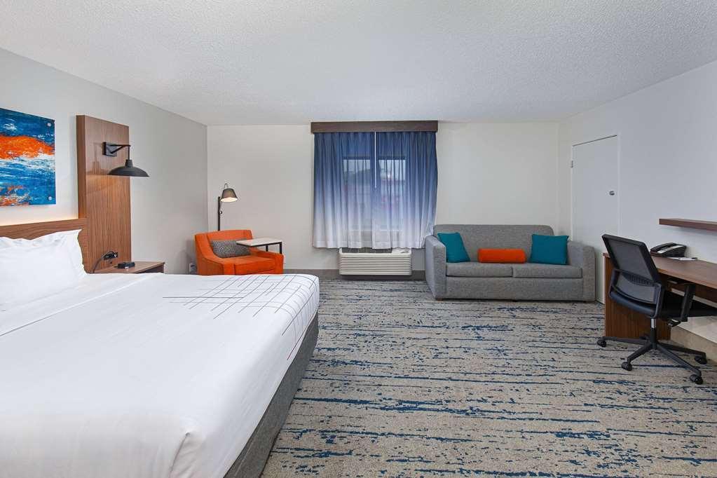 La Quinta By Wyndham Airport