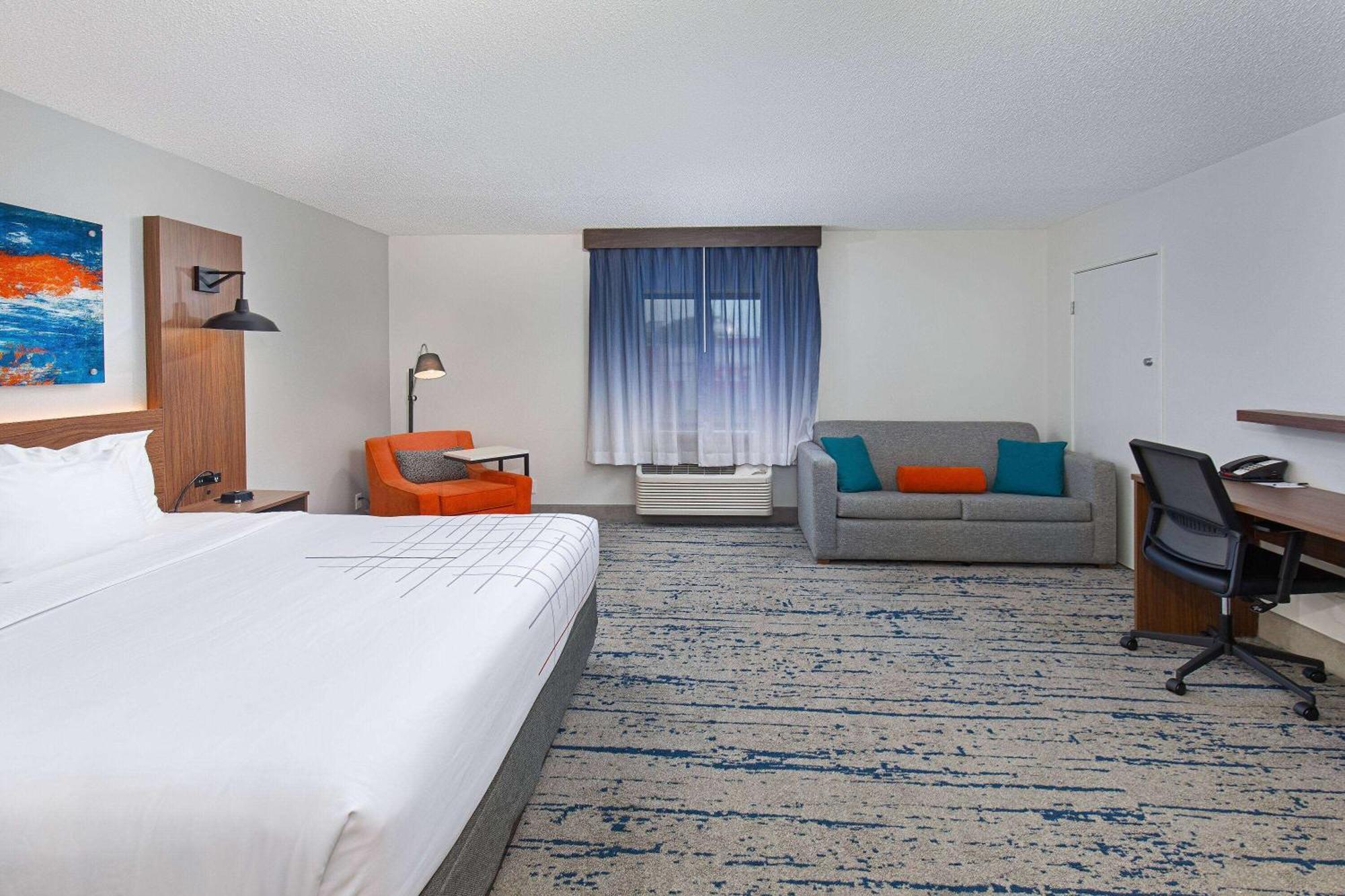 La Quinta By Wyndham Airport Nashville