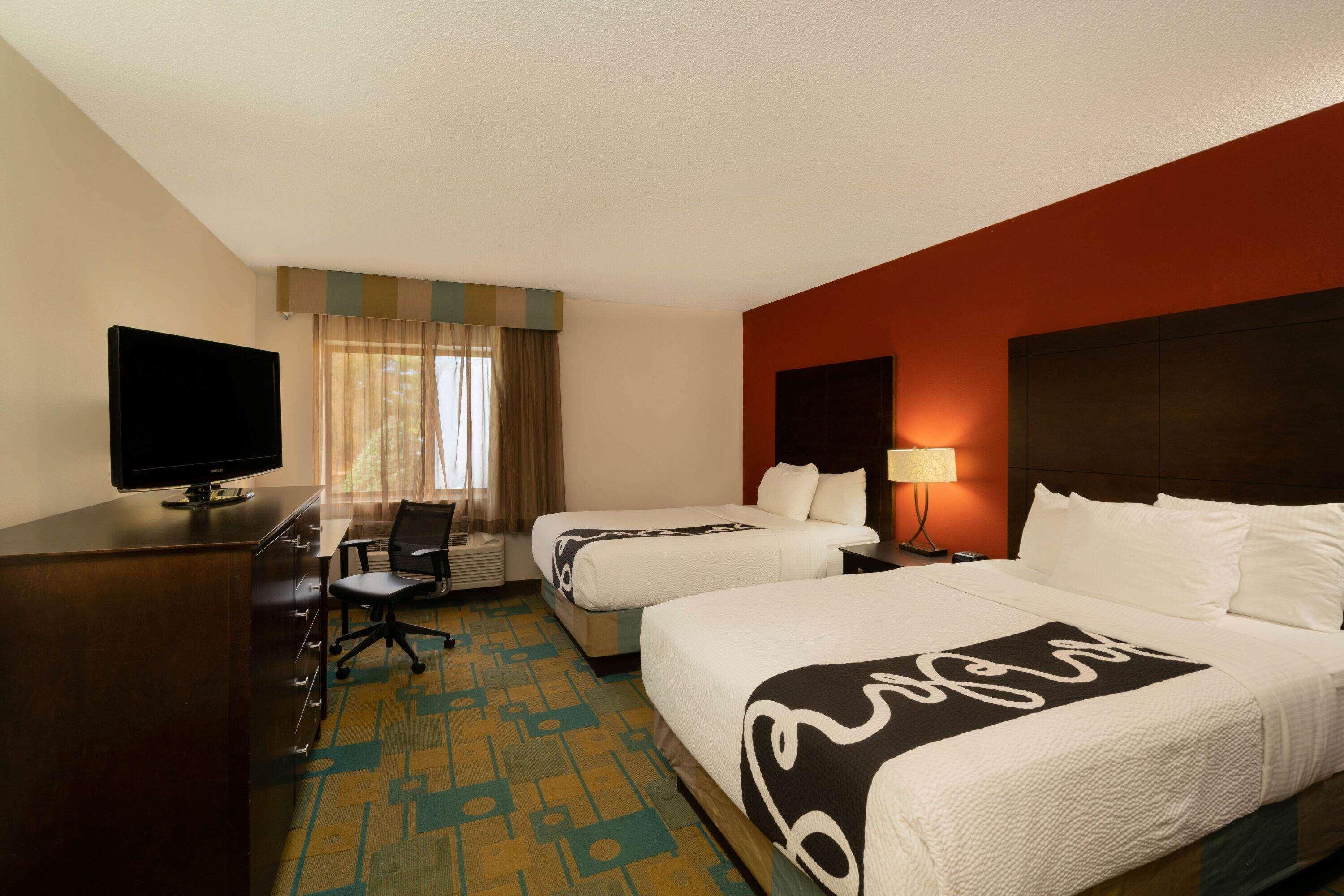 Hotel La Quinta By Wyndham Airport