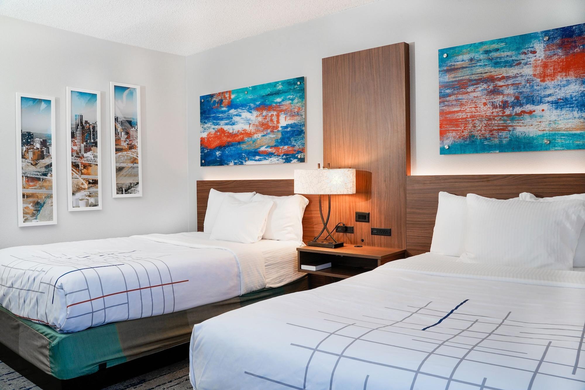 La Quinta By Wyndham Airport Hotel 3*