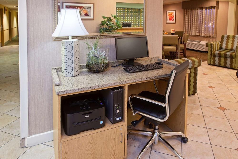 Hotel La Quinta By Wyndham Airport Nashville